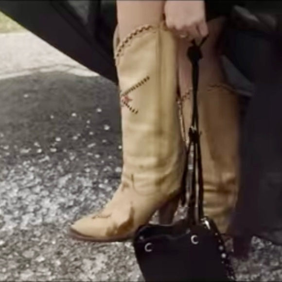 Miranda Lambert’s “Vice” Boots - Picture 3 of 10